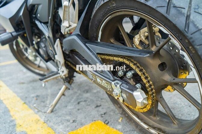 CBR150r 2024 Đen tem vàng đồng bản đặc biệt