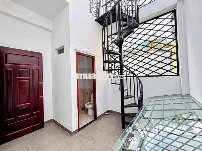 Nhà Lầu Bán Lỗ 840Triệu 4 Phòng Ngủ Ở Bình Chánh Cách Quốc Lộ 1~ 400m