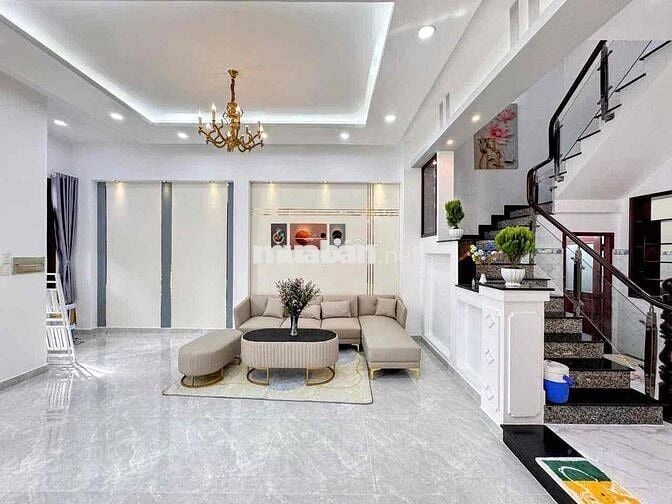 Nhà Lầu Bán Lỗ 840Triệu 4 Phòng Ngủ Ở Bình Chánh Cách Quốc Lộ 1~ 400m