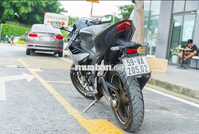 CBR150r 2024 Đen tem vàng đồng bản đặc biệt