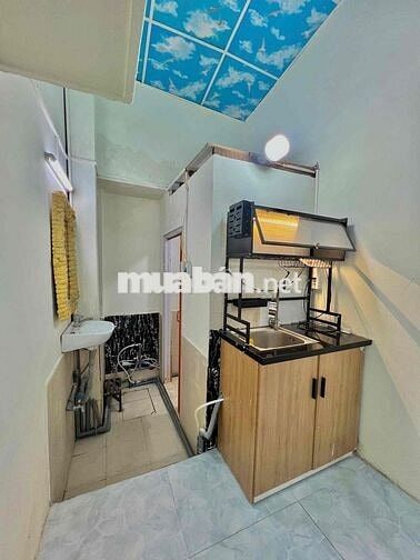 Cho thuê nhà bông sao có sẵn máy lạnh P5 Q8