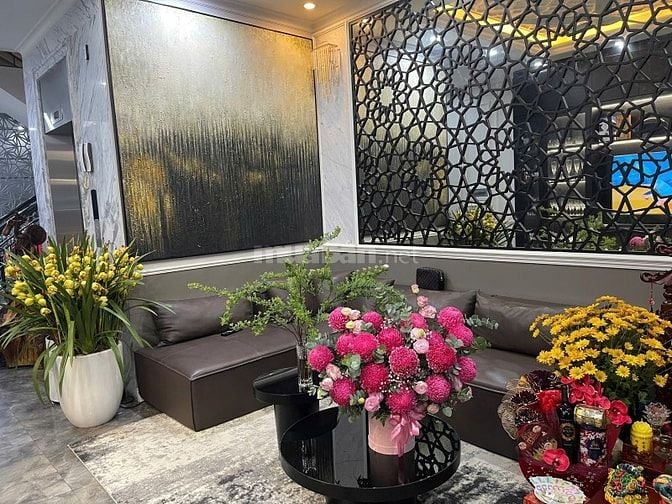 CỰC HIẾM NHÀ ĐẸP LINH ĐÀM 60M, THANG MÁY, KINH DOANH. LH Zalo/gọi ngay 0398.55.8888