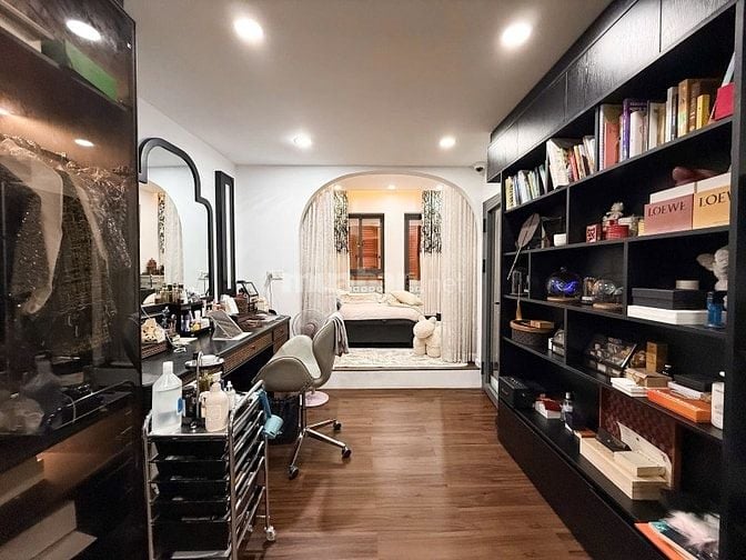 CHÍNH CHỦ GẤP BÁN - CỘNG HOÀ KHU VIP  - (4.5 x 12) 3TẦNG - CHỈ 6.4 TỶ.