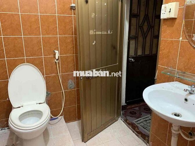 PHÒNG CHO THUÊ GIỜ GIẤC TỰ DO PHƯỜNG BÌNH ĐÔNG, QUẬN 8