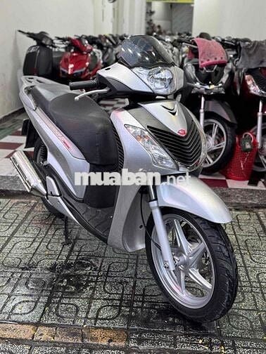 sh 125i nhập ý số máy 5004 bạc bóng siêu đẹp 9 chu