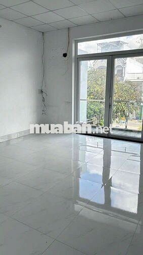 Cho Thuê Nhà Đường Hiền Vương, Tân Phú ( 7x15m - Nhà Rộng Có Sân )