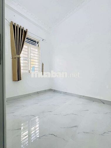 1,590 Tỷ bớt lộc nhà 2 lầu 4 PN 3 WC hẻm 2581/ Huỳnh Tấn Phát