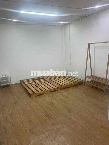 CHO THUÊ NHÀ MẶT TIỀN ĐẸP – VỊ TRÍ TRUNG TÂM Q.10 - KDTD, CHDV