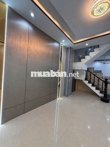 Bán nhà sổ hồng riêng mặt tiền buôn bán đang ngành nghề