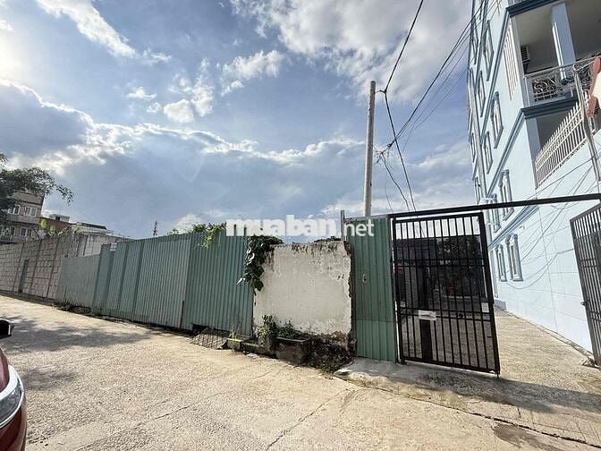 Mới nhận Tặng cho chủ bán lại lô đất đường xe Tăng khu ven sông HBC