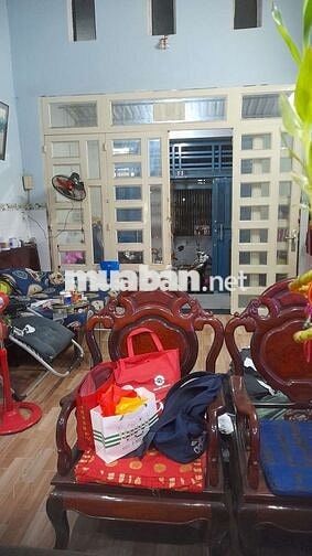 Nhà đẹp 3 tầng, 68m2, 4PN, hẻm 4m thông, giá rẻ