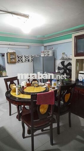 Nhà đẹp 3 tầng, 68m2, 4PN, hẻm 4m thông, giá rẻ