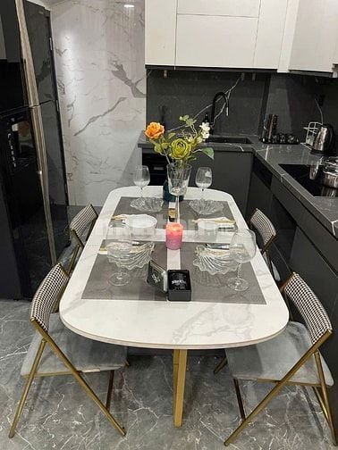 Cho thuê nhà ngõ 71 đỗ quang 65m x 6T ngõ ô tô tránh