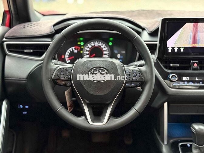 Toyota Cross 1.8V 2023 odo 34.000 km một chủ