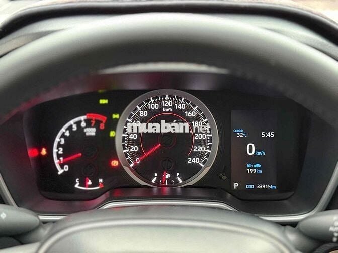 Toyota Cross 1.8V 2023 odo 34.000 km một chủ