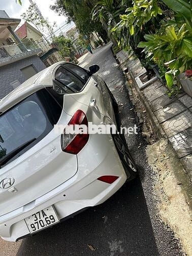 Bán Hyundai Grand i10 2022