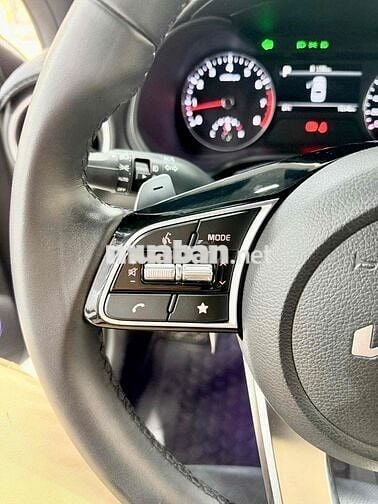 Em bán KIA K3 2.0 Premium 2024 ( Odo : 7.600 km )