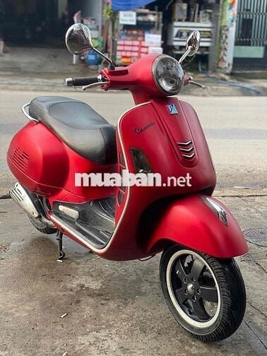 BÁN XE VESPA GTS. XE RẤT ĐẸP. BS 60 42224