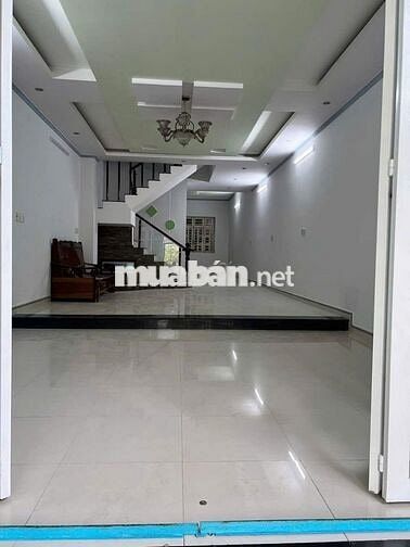 nhà 10 triệu 4 phòng ngủ rộng rãi thoáng mát