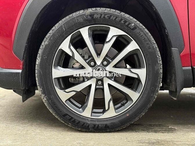 Toyota Cross 1.8V 2023 odo 34.000 km một chủ