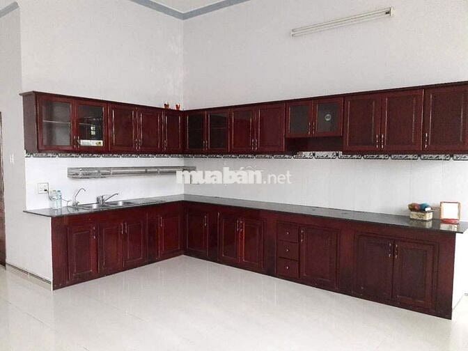 nhà 10 triệu 4 phòng ngủ rộng rãi thoáng mát