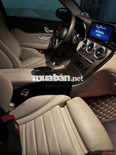 Mercedes Benz GLC 2022 200 - 48000 km