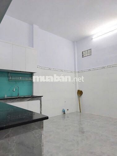 Chính chủ cho thuê nhà mới DT:4,x22 giá 10tr/thg lầu ,HBP,TĐ