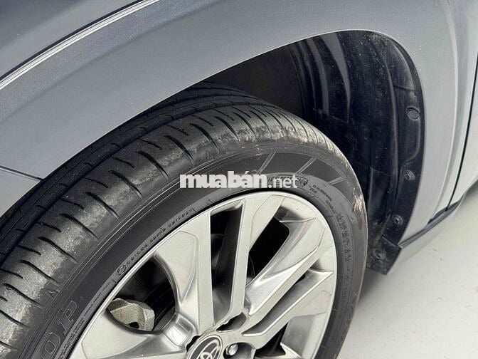 Toyota Innova Cross Xăng Điện 2024, Sơn Zin 100%