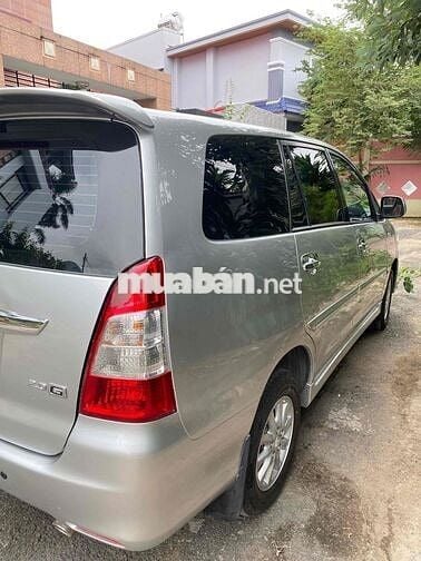 inova G , màu bạc một chủ mua mới từ đầu