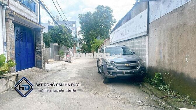 Đất 4.5x24 mặt tiền hẻm lớn cách đường Lê Văn Khuong 50m