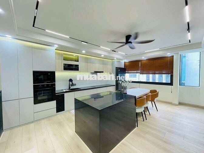 CHO THUÊ NHÀ 4PN 4WC FULL NT NGUYỄN TƯ GIẢN P12