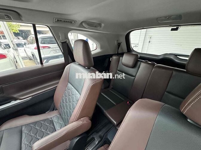 Toyota Innova Cross Xăng Điện 2024, Sơn Zin 100%