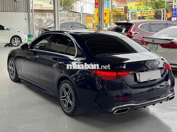 Mecerdes C300 AMG 2022 Xanh, Lướt 8.000 Km