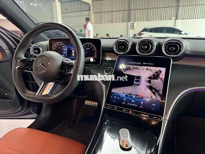 Mecerdes C300 AMG 2022 Xanh, Lướt 8.000 Km