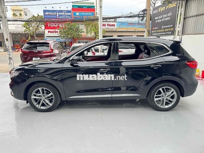 MG HS bản Trophy 2021 Màu Đen, Xe Đi 40.000 Km