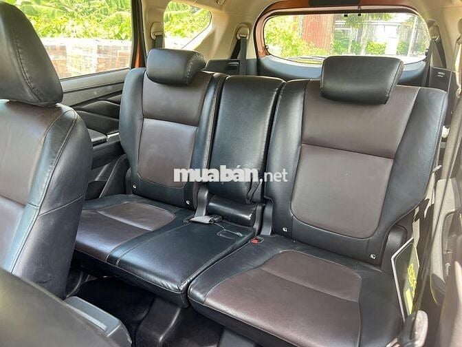 Mitsubishi Xpander Cross 2020 màu cam 7 chỗ
