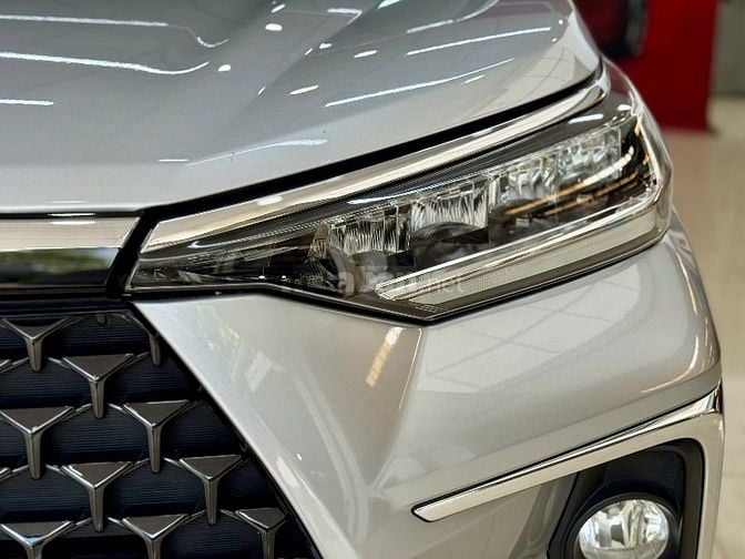 Sở hữu ngay Toyota Veloz – mẫu MPV đa dụng, rộng rãi và bền bỉ, nay có