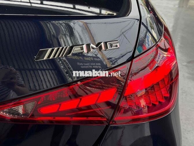 Mecerdes C300 AMG 2022 Xanh, Lướt 8.000 Km