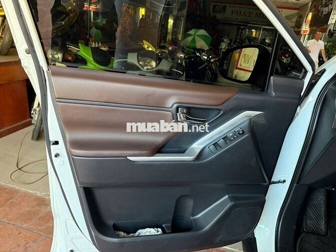 Toyota Innova Cross 2024  - 8000 km