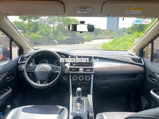 Mitsubishi Xpander Cross 2020 màu cam 7 chỗ