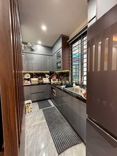 CHUYỂN NHÀ MỚI.CẦN BÁN NHÀ TỰ XÂY 5 TẦNG CHẮC CHẮN. ĐỂ LẠI FULL ĐỒ XỊN