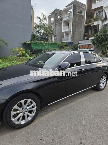 Mercedes Benz E Class 2017 E200 - 96000 km