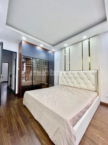 Nhà đẹp Phố Khương Hạ, Quận Thanh Xuân. DT:34m, 5 tầng. Giá:7,8 tỷ