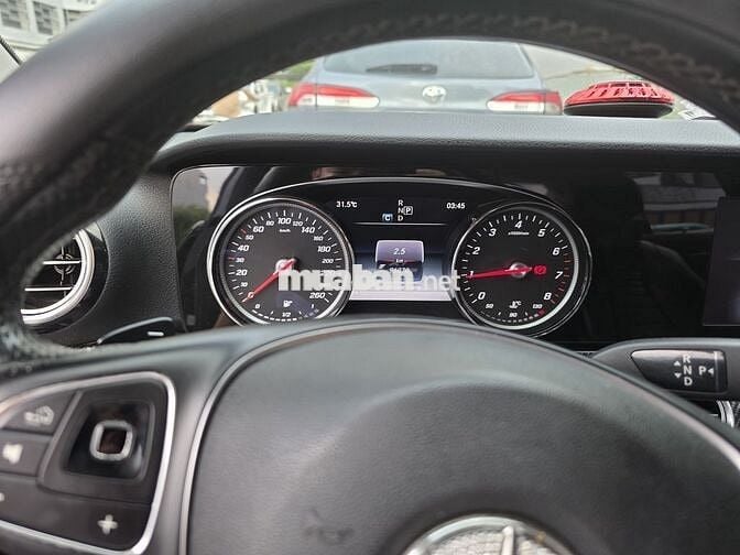 Mercedes Benz E Class 2017 E200 - 96000 km