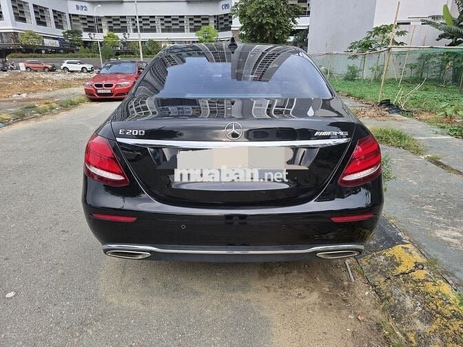 Mercedes Benz E Class 2017 E200 - 96000 km