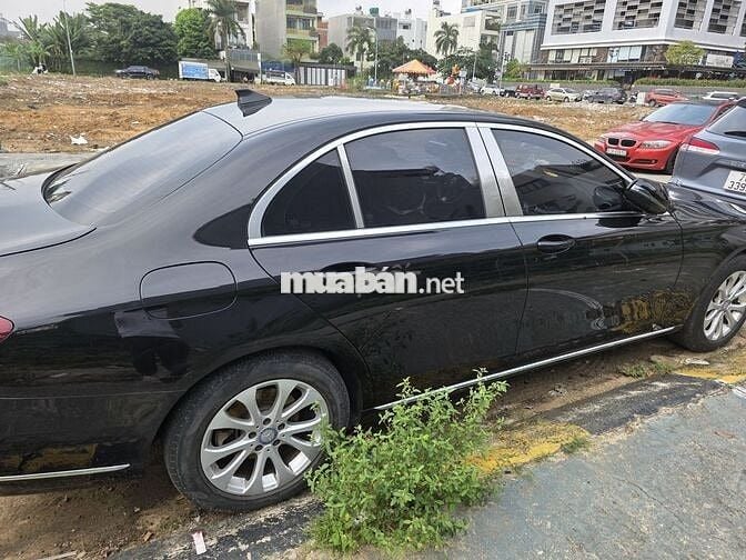 Mercedes Benz E Class 2017 E200 - 96000 km