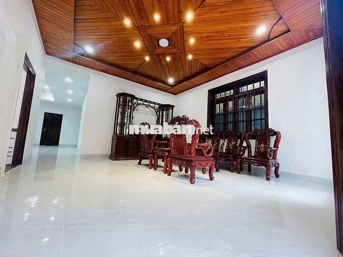 Cho thuê nhà 10x20 có 4pn 4wc gần vòng xoay Hiệp Thành 3