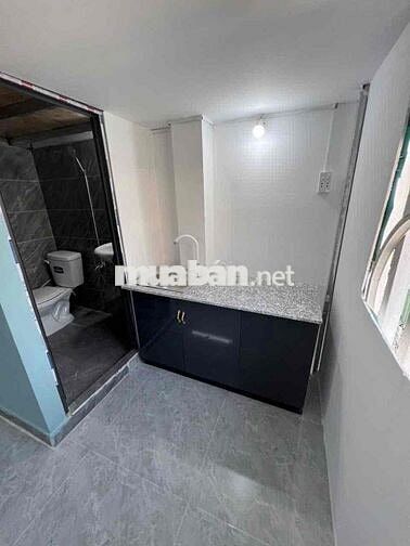 PHÒNG TRỐNG NGAY LÊ ĐỨC THỌ CỬA SỔ TRỜI