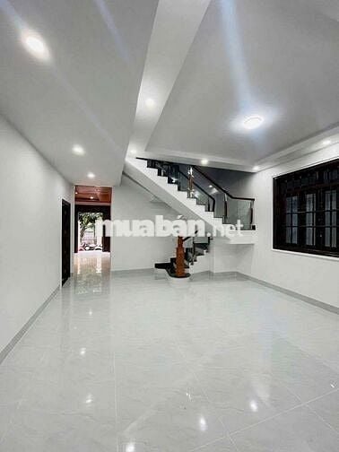 Cho thuê nhà 10x20 có 4pn 4wc gần vòng xoay Hiệp Thành 3