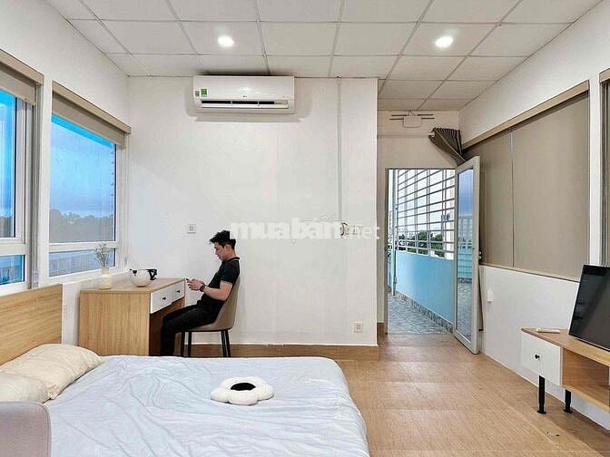 Cho Thuê Căn Hộ 1pn Tách Bếp Ban Công Lớn Thang Máy Full NT Ngay Q10